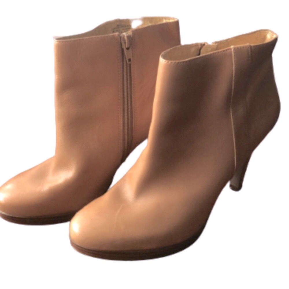NINE WEST TRIVETTO MAPLE BOOTIES • INSIDE ZIPS • sz 7.5